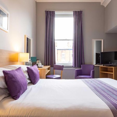 The Caledonian New Southlands Hotel Скарбъро Стая снимка