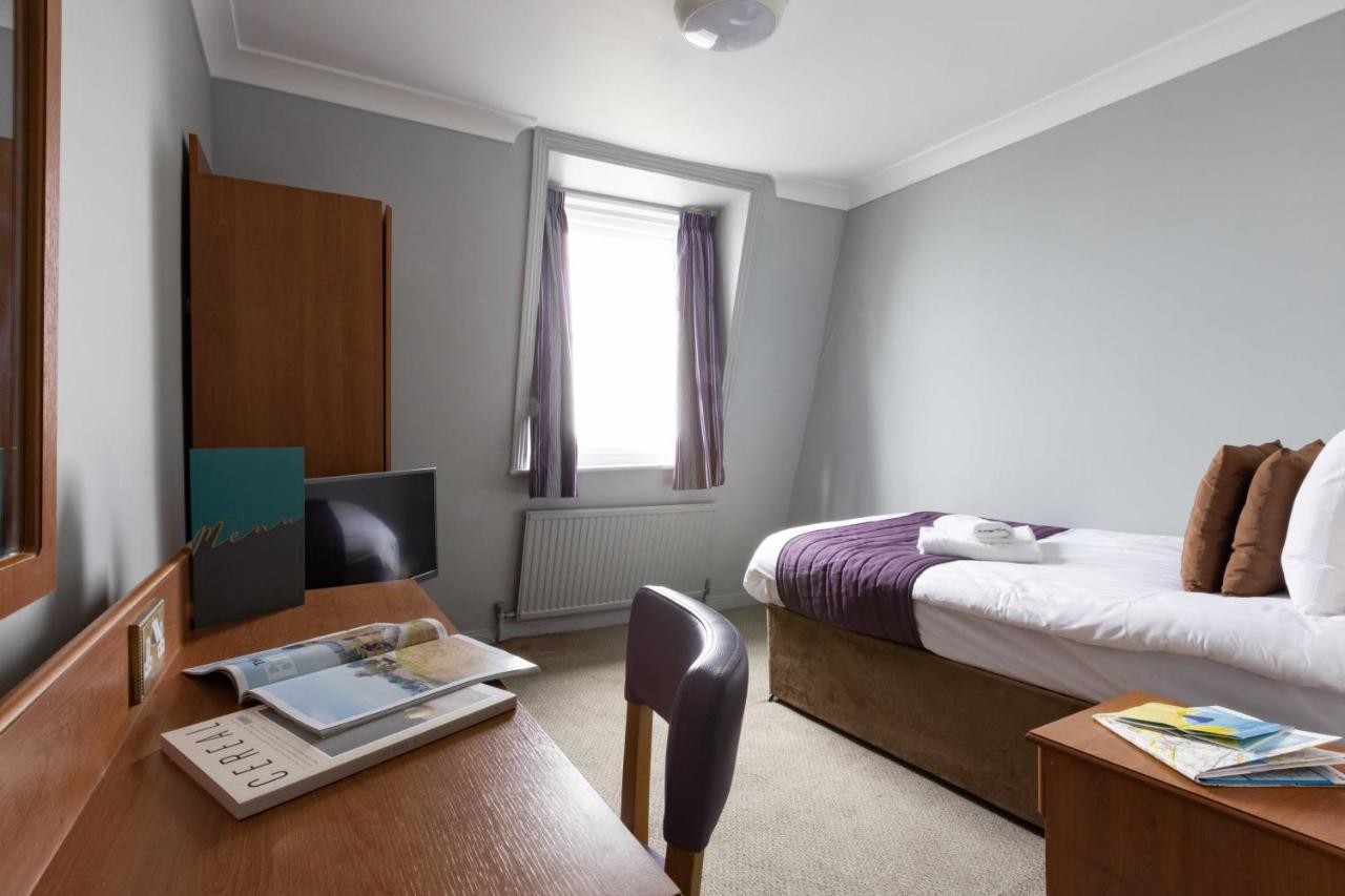 The Caledonian New Southlands Hotel Скарбъро Екстериор снимка