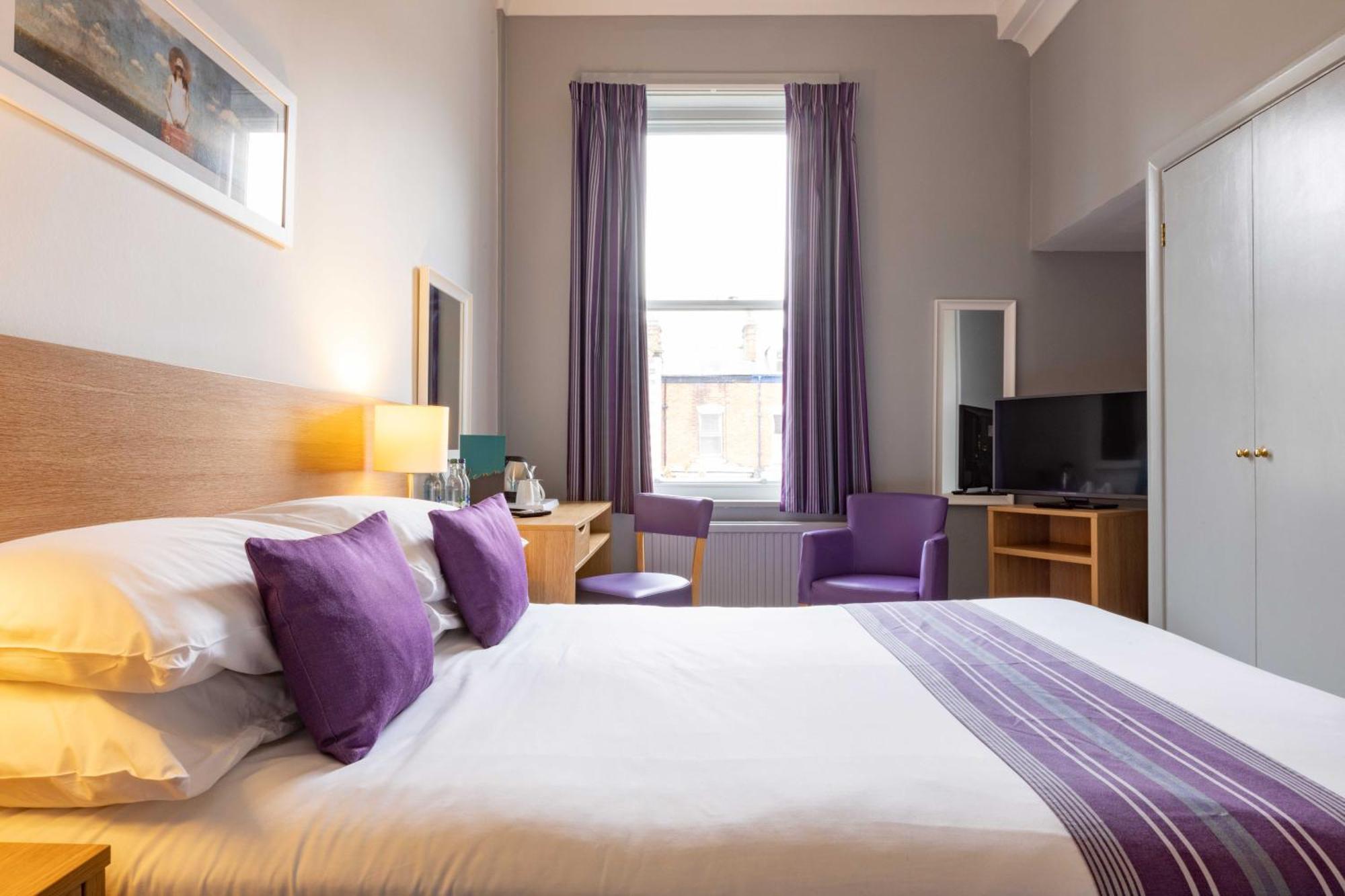 The Caledonian New Southlands Hotel Скарбъро Стая снимка